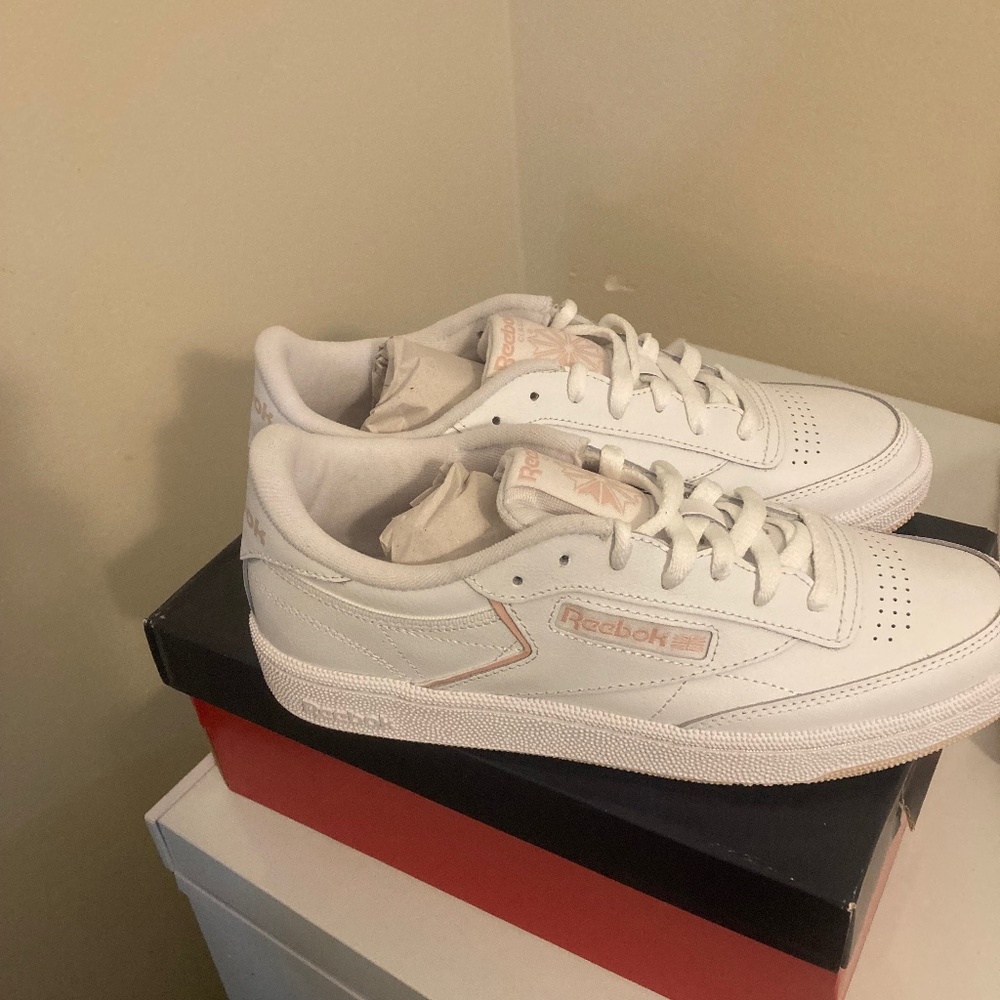 J.Crew X Reebok® Club C Womens sneakers Size 10 BO829